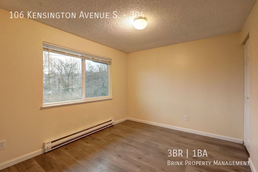 One Month Free Rent! Great 3 Bedroom Apartment Home in Convenient Location property image