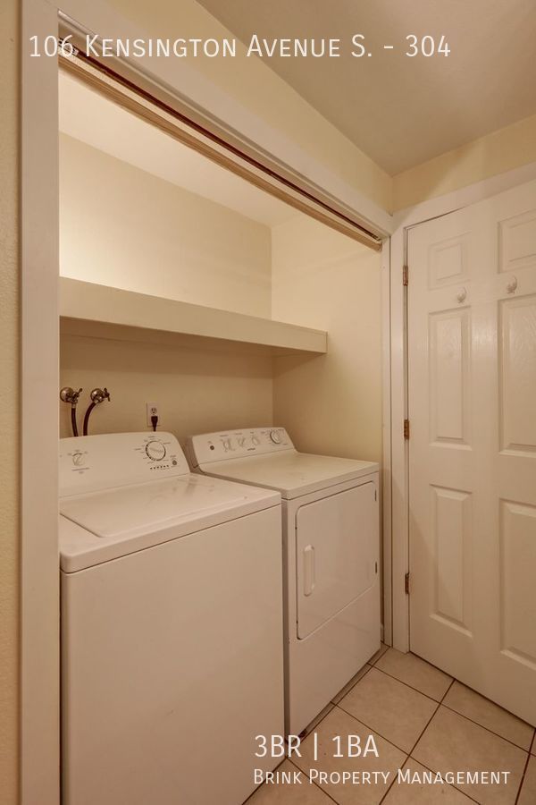 One Month Free Rent! Great 3 Bedroom Apartment Home in Convenient Location property image