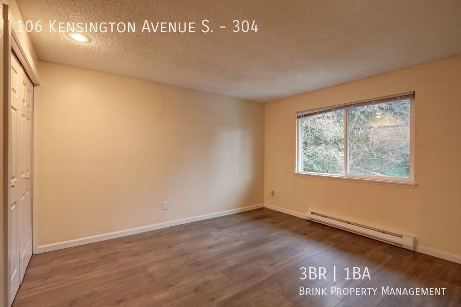 One Month Free Rent! Great 3 Bedroom Apartment Home in Convenient Location property image