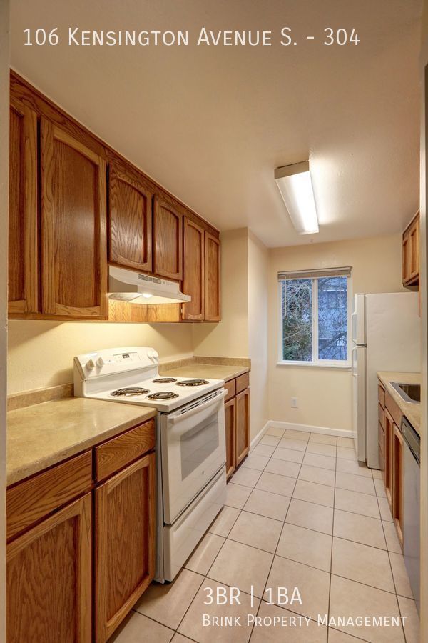 One Month Free Rent! Great 3 Bedroom Apartment Home in Convenient Location property image