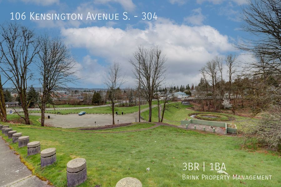 One Month Free Rent! Great 3 Bedroom Apartment Home in Convenient Location property image
