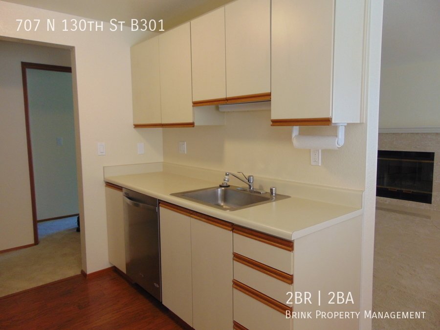 Lovely 2 Bedroom/2 Bath Condo in Bitter Lake Area! property image