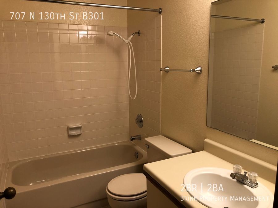 Lovely 2 Bedroom/2 Bath Condo in Bitter Lake Area! property image