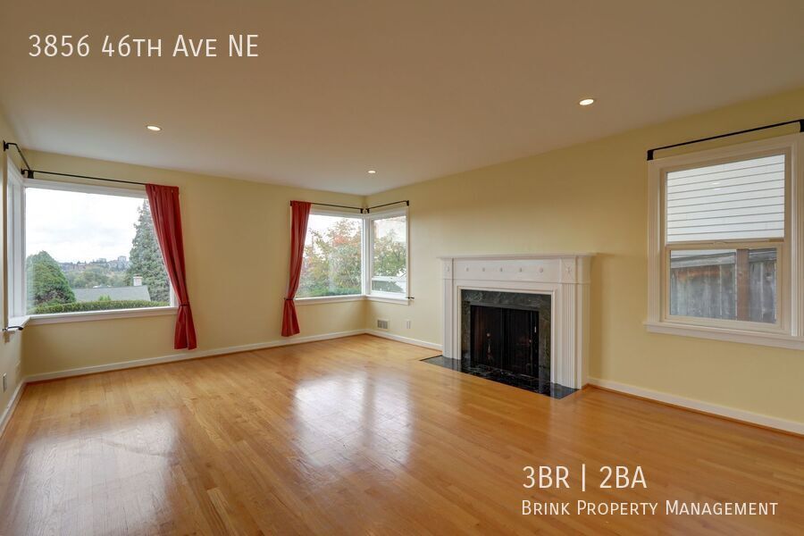 Unique Laurelhurst 3 Bedrooms with 2 Bathrooms Home Close to UW! property image