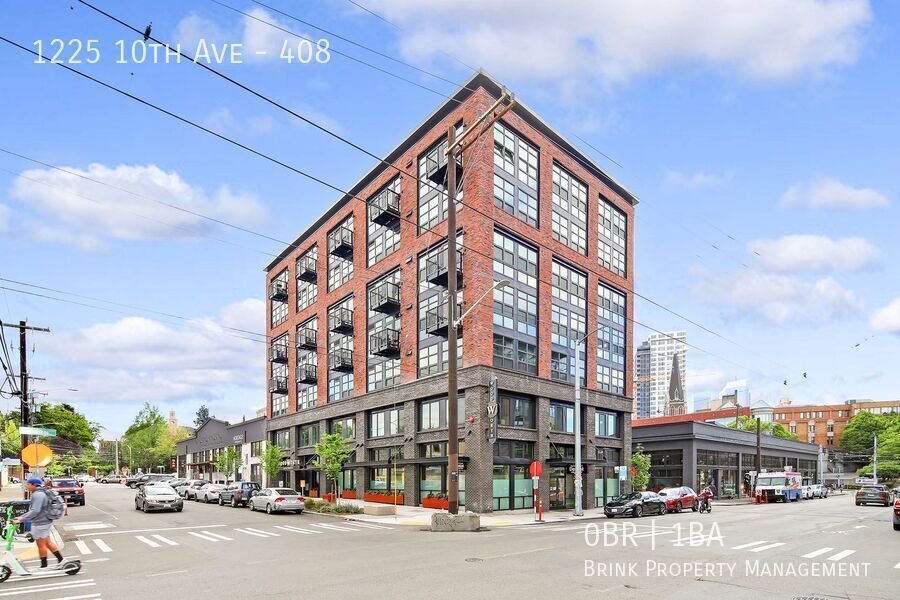Live at The Woodworth - Classic & Cool Living in Capitol Hill property image