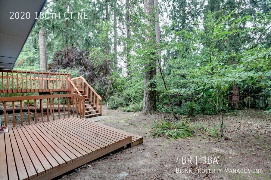 Spacious 4BR 2.75BA Tri-level home in quiet Cedar Lane Estates property image