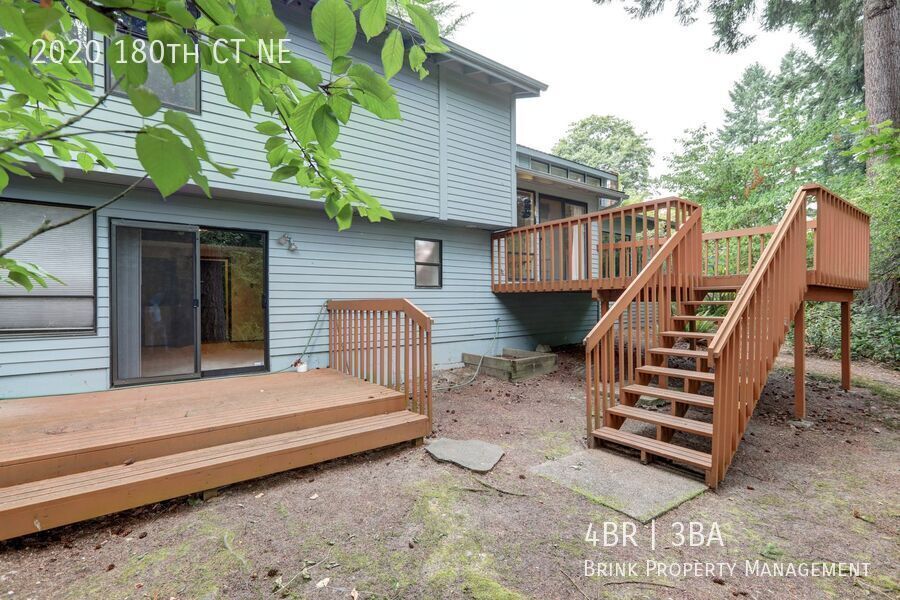 Spacious 4BR 2.75BA Tri-level home in quiet Cedar Lane Estates property image