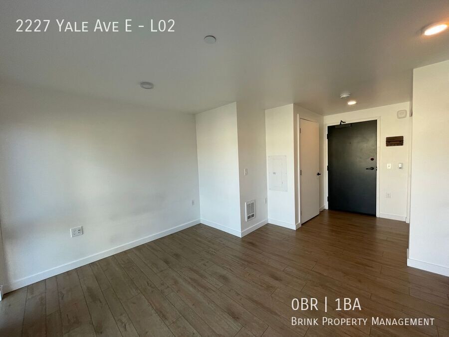 Welcome to Lakeview! - Live in Luxury & Style in the heart of Eastlake property image