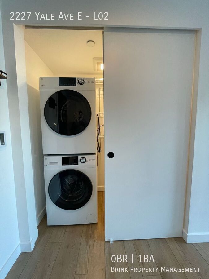 Welcome to Lakeview! - Live in Luxury & Style in the heart of Eastlake property image