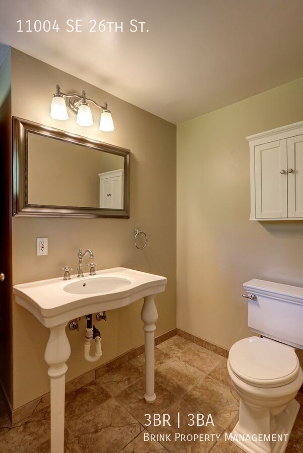 Welcome Home to Your Beautiful Oasis in Enatai! property image