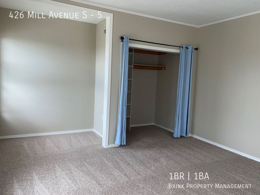 Lovely 1 Bed + Large Bonus Room/1BA  Apartment, Great Location, Great Views! property image